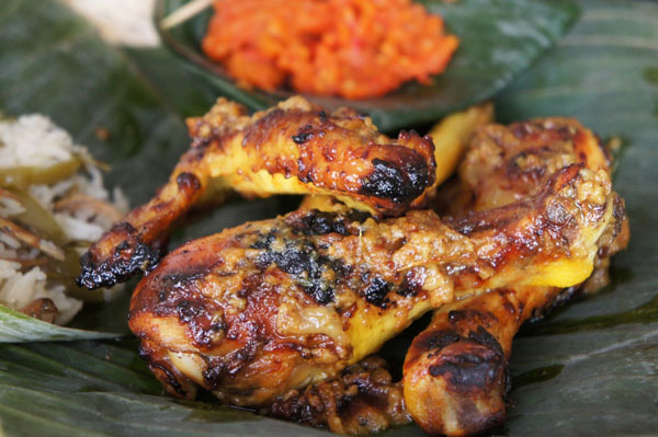 Ayam panggang santan Barbacoa de pollo con leche de coco Ayam panggang santan Barbacoa de pollo con leche de coco